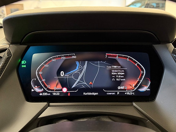 BMW 118i 16 of 21