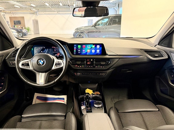 BMW 118i 14 of 21