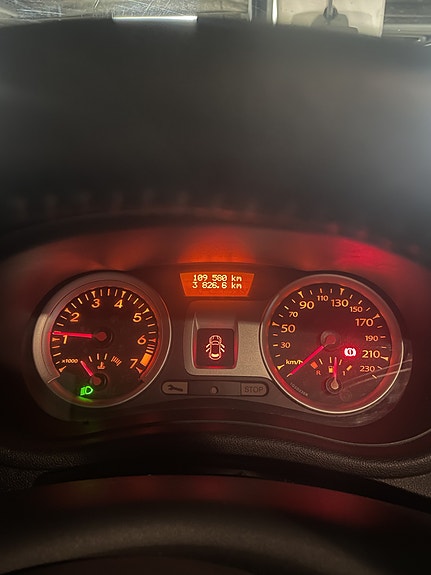 Renault Clio 9 of 9
