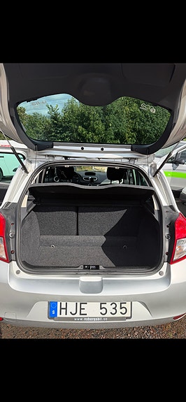 Renault Clio 6 of 9