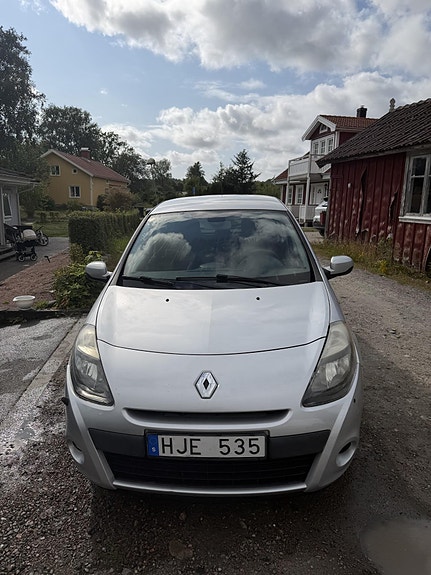 Renault Clio 3 of 9