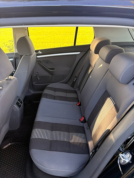 Volkswagen Golf V 5 of 6