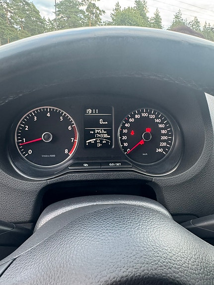 Volkswagen Polo 6 of 6