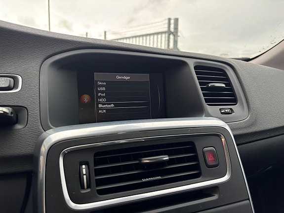 Volvo V60 23 of 25