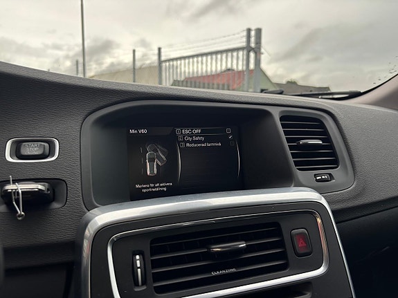 Volvo V60 18 of 25