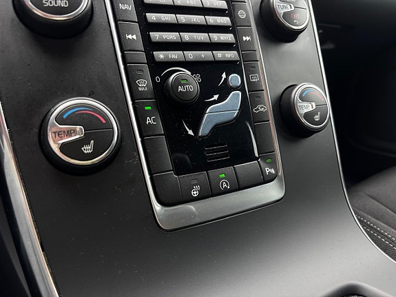 Volvo V60 16 of 25