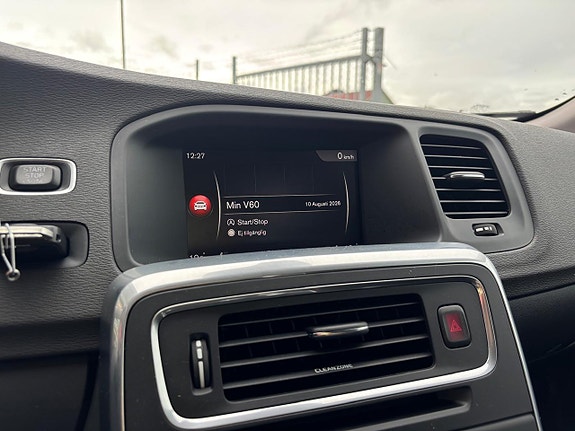 Volvo V60 22 of 25