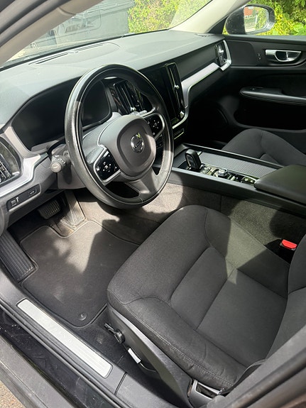 Volvo V60 Cross Country 6 of 7