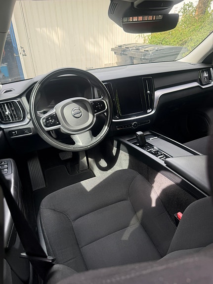 Volvo V60 Cross Country 7 of 7