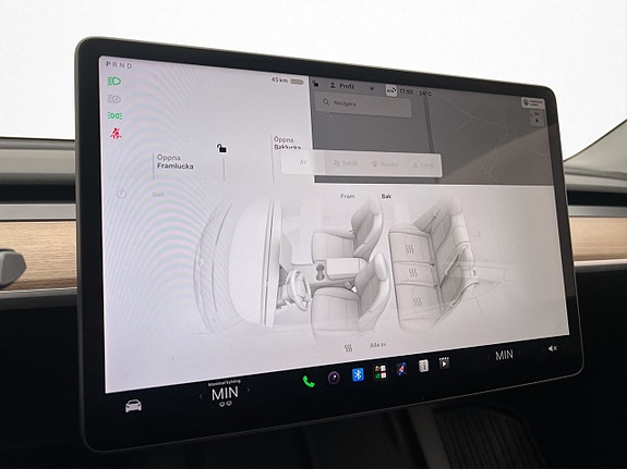 Tesla Model Y 20 of 30