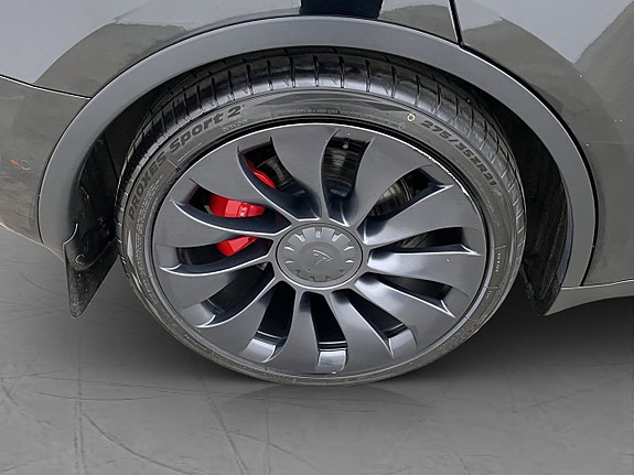 Tesla Model Y 30 of 30