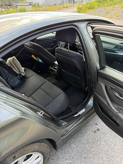 BMW 520d 7 of 9