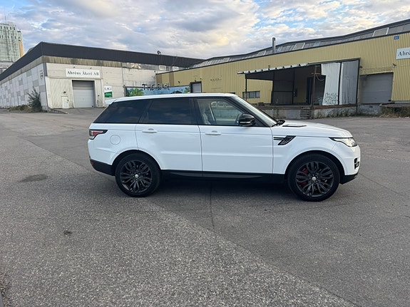 Land Rover Range Rover Sport 4 of 12