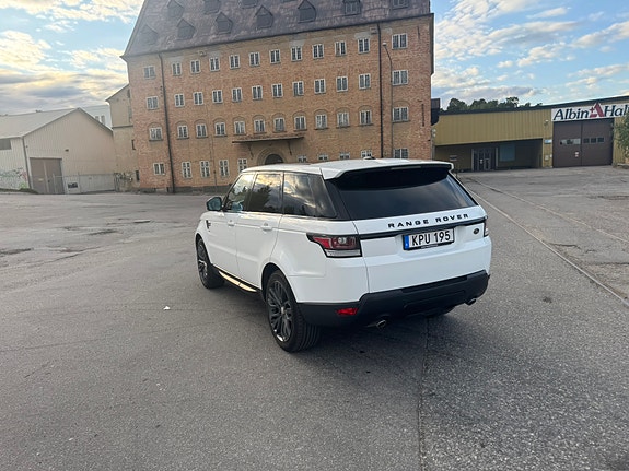 Land Rover Range Rover Sport 6 of 12