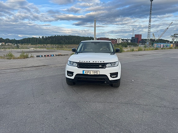 Land Rover Range Rover Sport 2 of 12