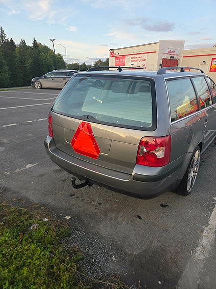 Volkswagen Passat 6 of 11