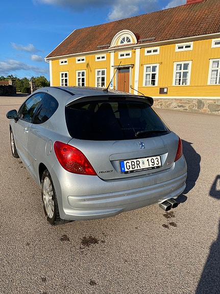 Peugeot 207 3 of 3