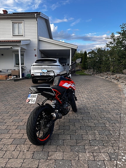 KTM 125 Duke 4 of 6