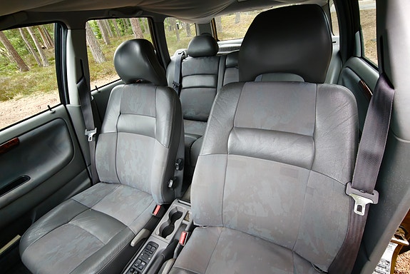 Volvo V40 7 of 9