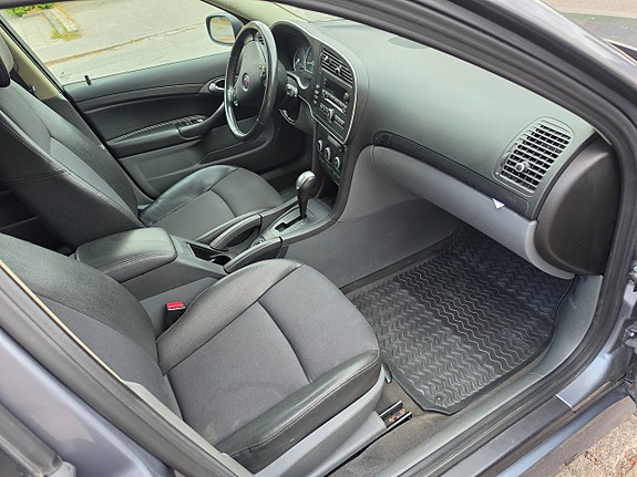 Saab 9-3 7 of 26