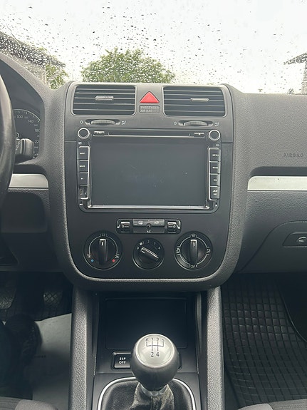 Volkswagen Golf V 10 of 13
