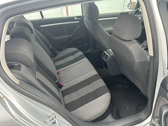 Volkswagen Golf V 6 of 13