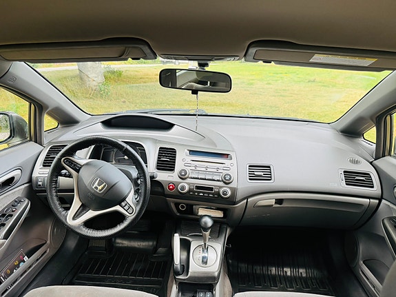 Honda Civic 4 of 6