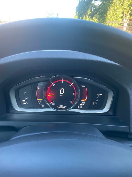 Volvo V60 Cross Country 6 of 8