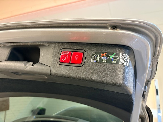 Mercedes-Benz E220 d 29 of 30