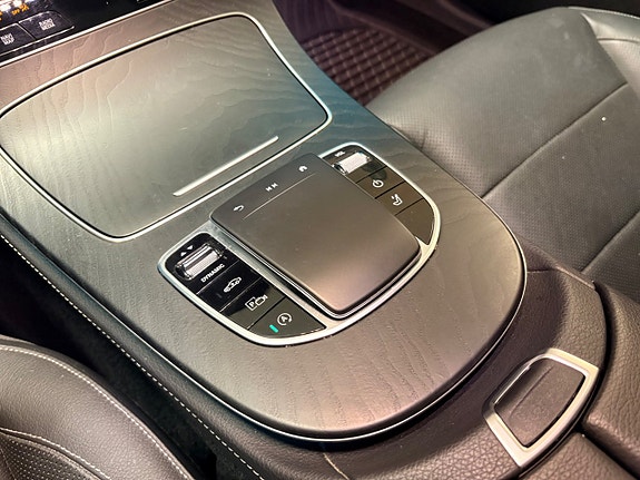 Mercedes-Benz E220 d 24 of 30