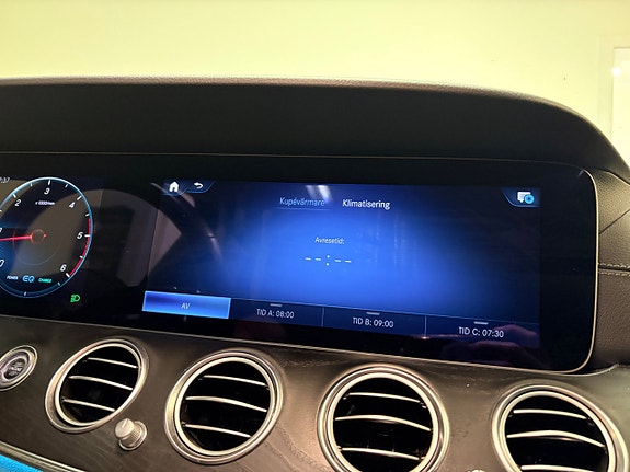 Mercedes-Benz E220 d 23 of 30