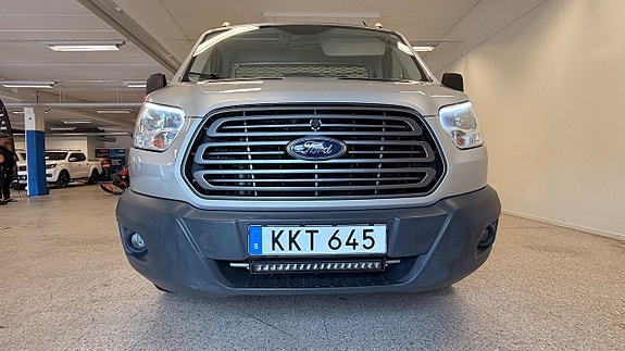 Ford Transit 7 of 11