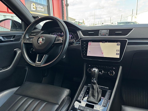 Skoda Superb 11 of 30