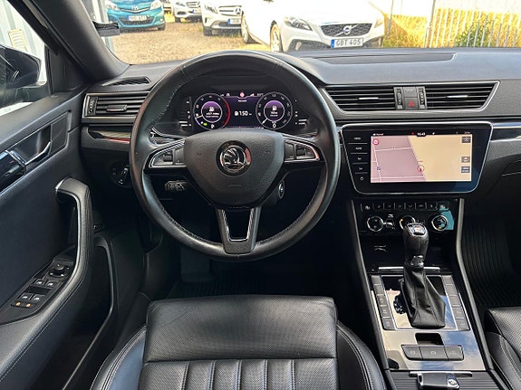 Skoda Superb 10 of 30