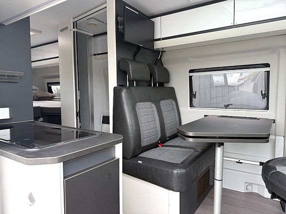 Adria Twin 640 SLB Supreme Automat. 160Hk 11 of 24