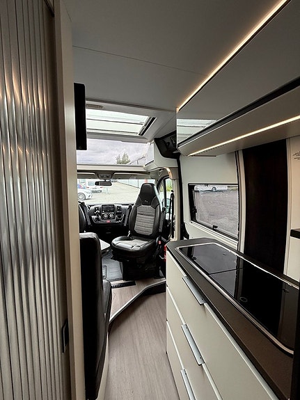 Adria Twin 640 SLB Supreme Automat. 160Hk 15 of 24