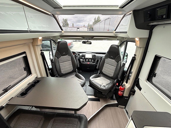 Adria Twin 640 SLB Supreme Automat. 160Hk 18 of 24