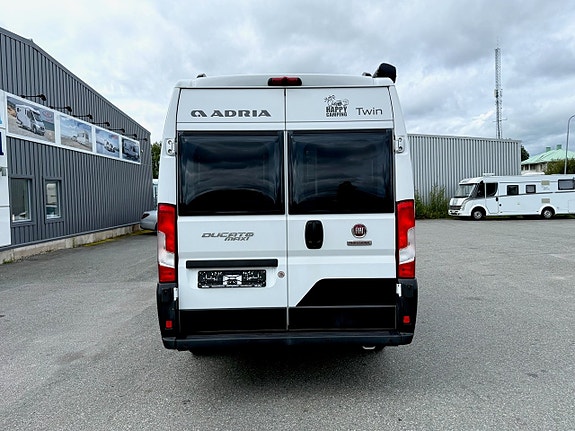 Adria Twin 640 SLB Supreme Automat. 160Hk 6 of 24