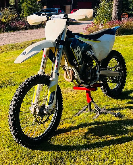 Husqvarna FC 250 5 of 8