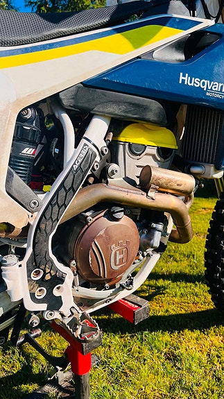 Husqvarna FC 250 2 of 8