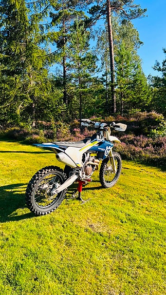 Husqvarna FC 250 6 of 8
