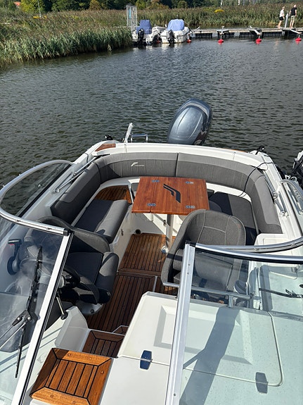 Finnmaster 62DC - Yamaha F150hk 4 of 8