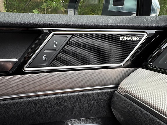 Volkswagen Passat Alltrack 7 of 15