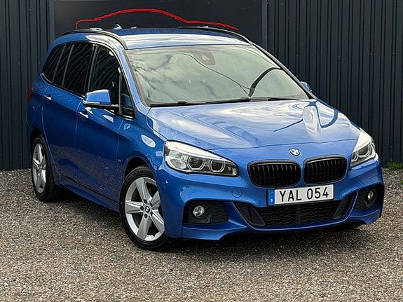 BMW 218d 6 of 17