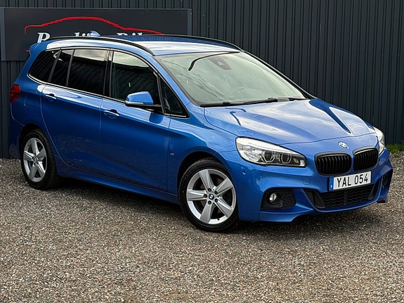 BMW 218d 8 of 17