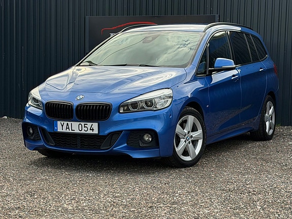 BMW 218d 3 of 17