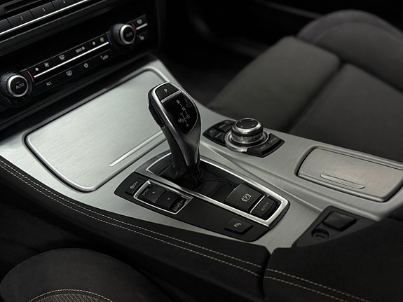 BMW 520d 11 of 16