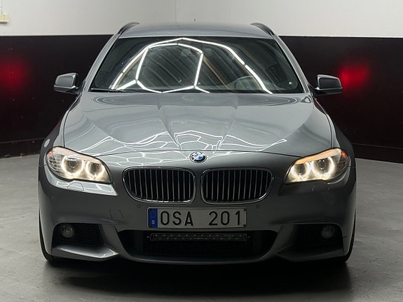 BMW 520d 3 of 16