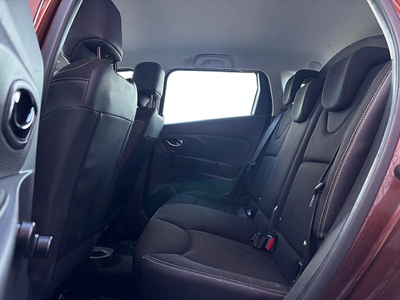 Renault Clio 17 of 21