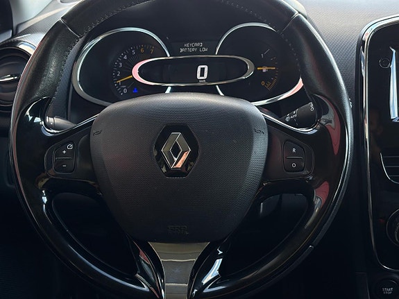 Renault Clio 12 of 21